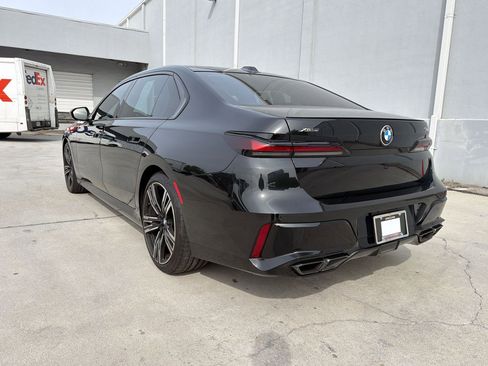 Used 2024 BMW 760i xDrive w/ Executive Package image 3