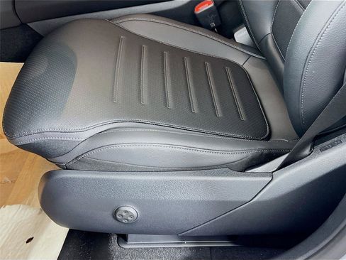 Certified 2026 Mercedes-Benz GLC 300 4MATIC image 18