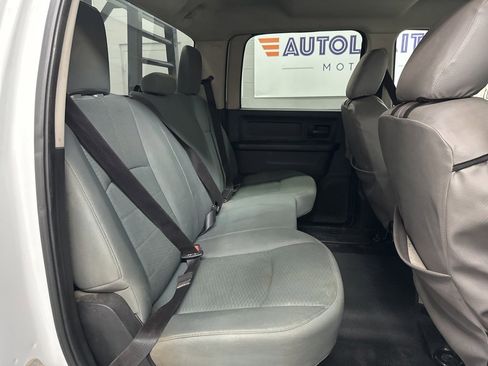 Used 2014 RAM 3500 Tradesman w/ Chrome Appearance Group image 29