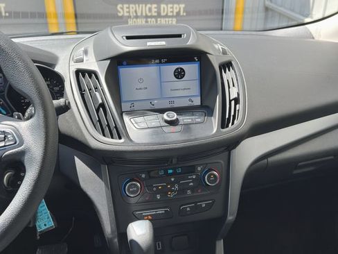 Used 2017 Ford Escape SE w/ Equipment Group 201A FWD image 27