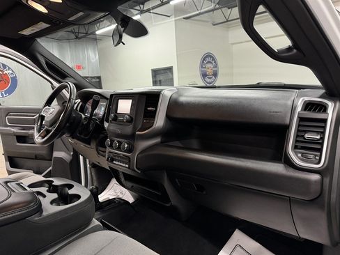 Used 2024 RAM 3500 SLT w/ Quick Order Package 2YG SLT AWD/4WD image 38
