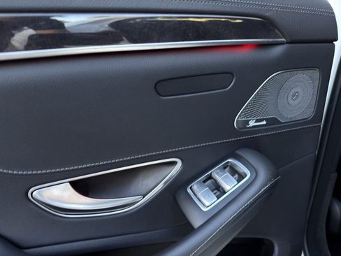 Used 2016 Mercedes-Benz S 550 Sedan image 47