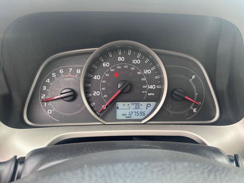 Used 2013 Toyota RAV4 XLE AWD/4WD image 15