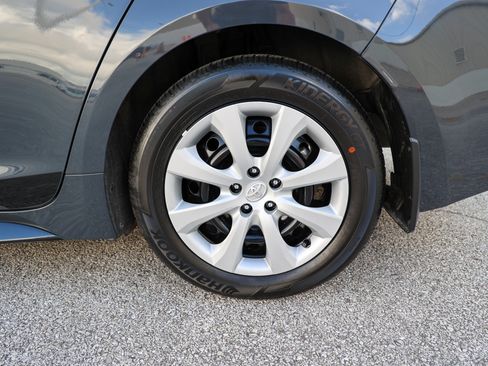 Used 2024 Toyota Corolla SE FWD image 15
