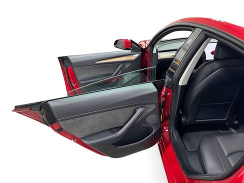 Certified 2022 Tesla Model 3 Performance AWD/4WD image 10