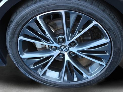 Certified 2023 Toyota Prius XLE image 26