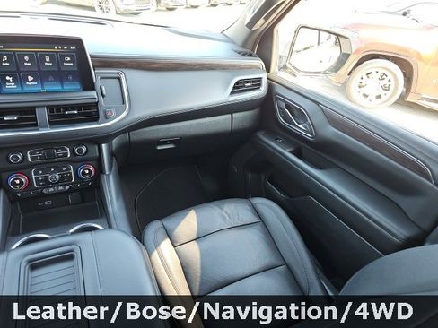 Used 2023 Chevrolet Suburban LT image 34