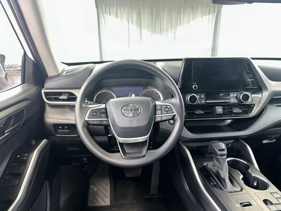 Used 2023 Toyota Highlander L