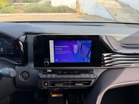 Used 2025 Toyota Camry LE image 21