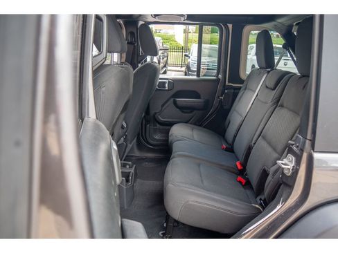 Used 2022 Jeep Wrangler Unlimited Sport image 17