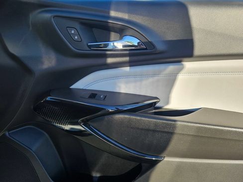 New 2026 Chevrolet Trax LT w/ Driver Confidence Package FWD image 9