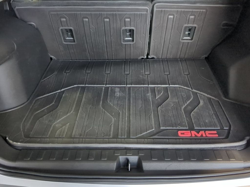 Used 2020 GMC Terrain Denali w/ Denali Premium Package AWD/4WD image 39