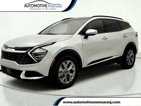 Used 2025 Kia Sportage SX FWD image 1