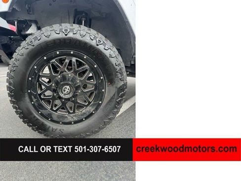 Used 2013 Jeep Wrangler Unlimited Sahara w/ Connectivity Group image 17