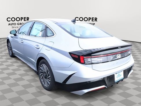New 2026 Hyundai Sonata SEL FWD image 9