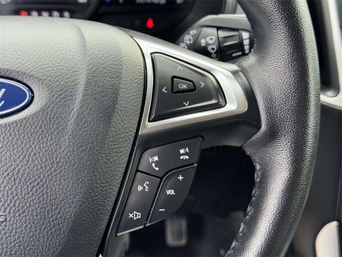 Used 2024 Ford Edge SEL image 11