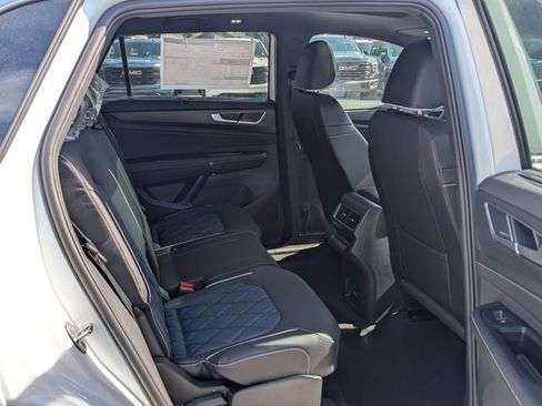 New 2026 Volkswagen Atlas Cross Sport SEL Premium R-Line AWD/4WD image 15