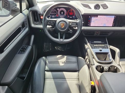 Certified 2024 Porsche Cayenne Coupe AWD/4WD image 21