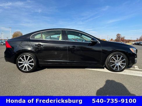 Used 2016 Volvo S60 T5 Premier image 7