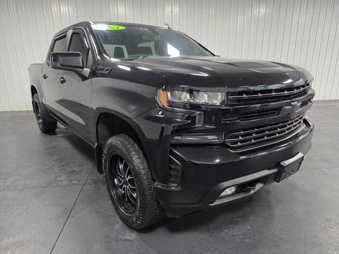 Used 2021 Chevrolet Silverado 1500 RST w/ Z71 Off-Road Package AWD/4WD image 2
