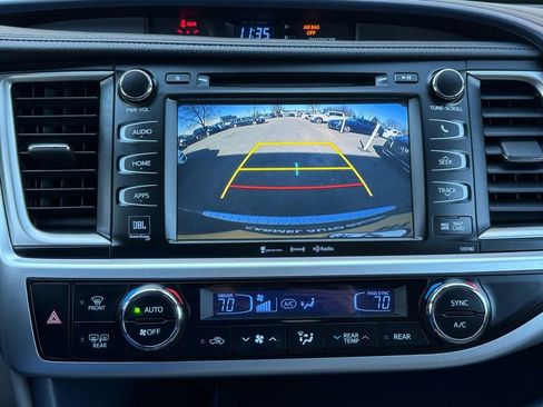 Used 2018 Toyota Highlander Limited w/ Protection Package #3 image 35