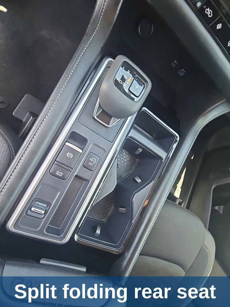 Used 2024 Nissan Pathfinder SV FWD image 22