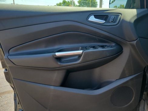Used 2019 Ford Escape SE AWD/4WD image 15