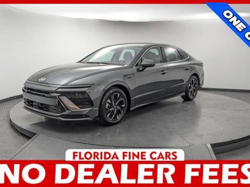 Used 2025 Hyundai Sonata SEL FWD image 1