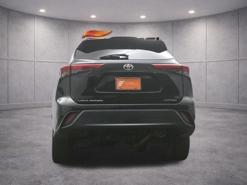 Used 2022 Toyota Highlander Limited image 38