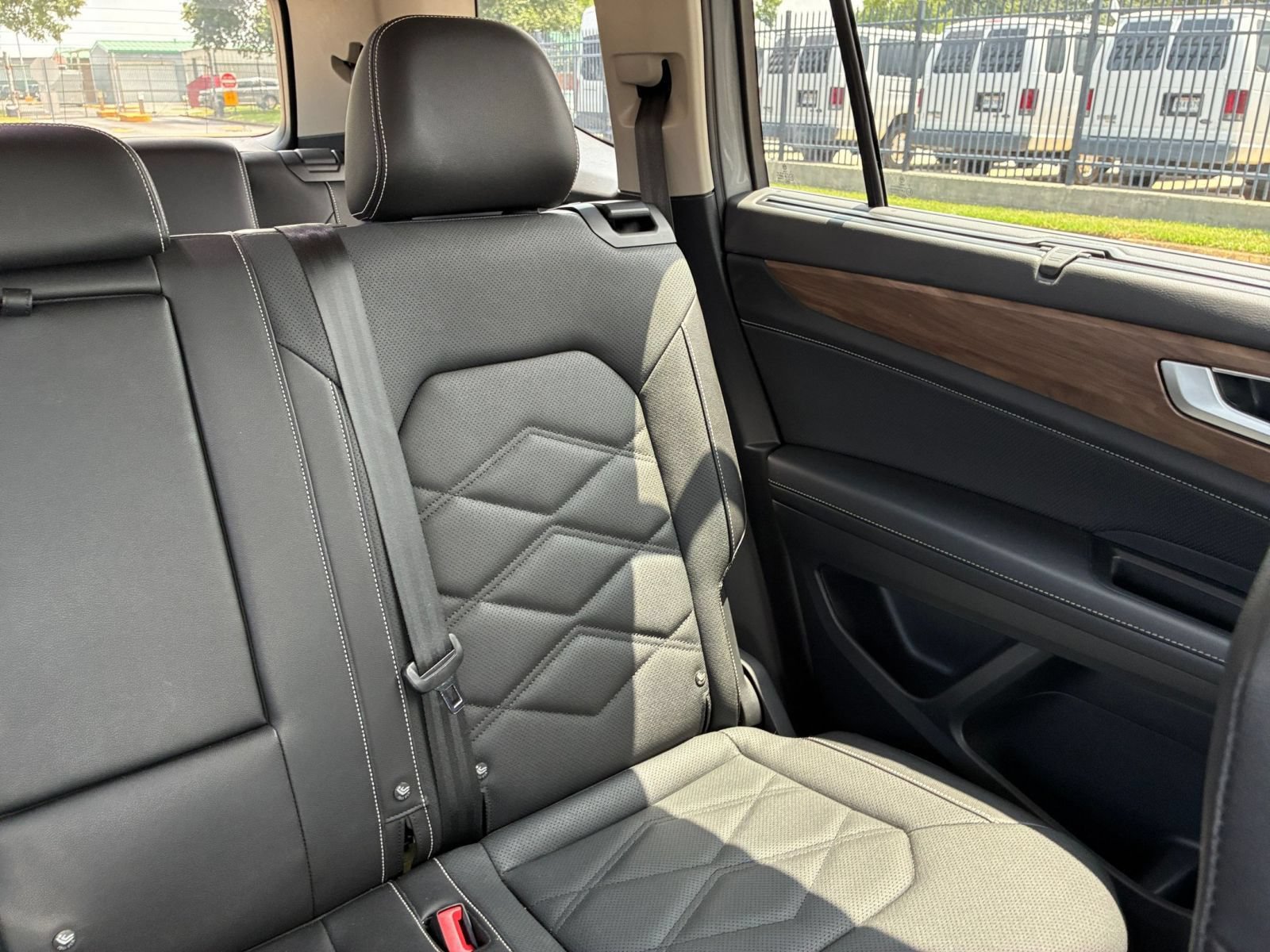 Used 2026 Volkswagen Atlas SE AWD/4WD image 39