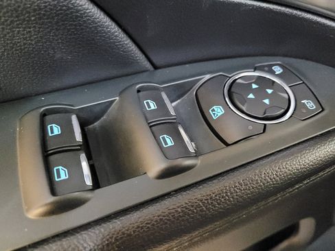 Used 2019 Ford Explorer XLT w/ Equipment Group 201A FWD image 27
