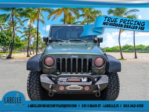 Used 2009 Jeep Wrangler Unlimited Sahara AWD/4WD image 8