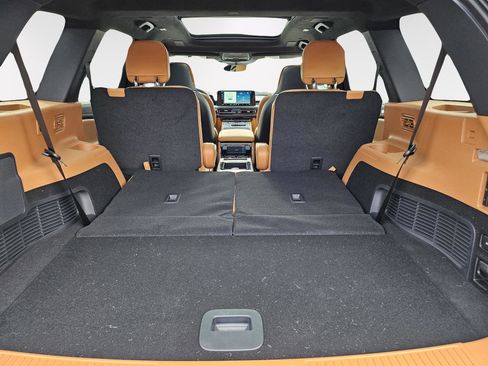 New 2026 Lincoln Aviator Black Label w/ Dynamic Handling Package image 29