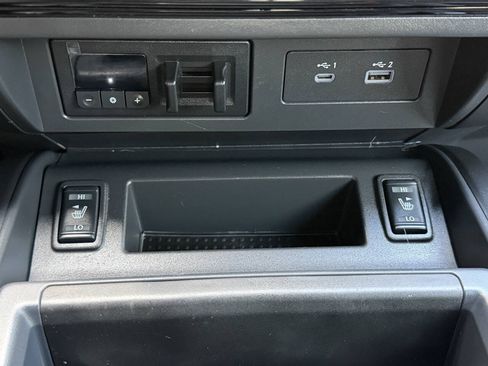 Used 2022 Nissan Titan PRO-4X w/ Pro-4x Convenience Package AWD/4WD image 34