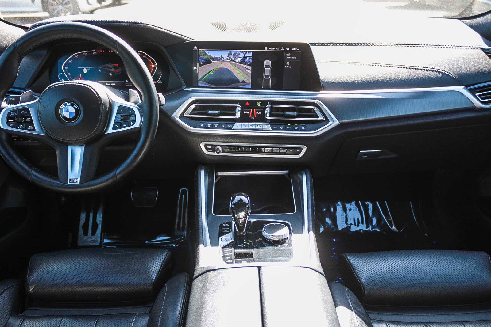 Used 2022 BMW X6 xDrive40i w/ M Sport Package AWD/4WD image 12