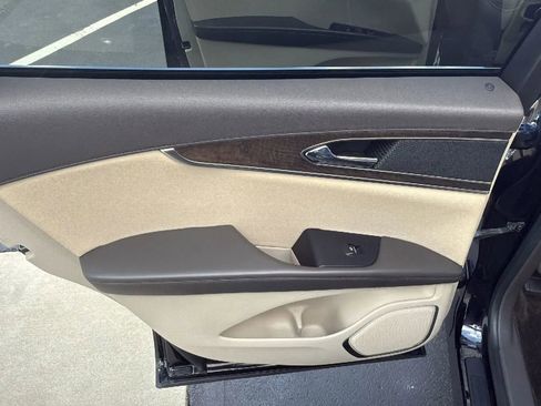 Used 2017 Lincoln MKX Select w/ Select Plus Package image 21