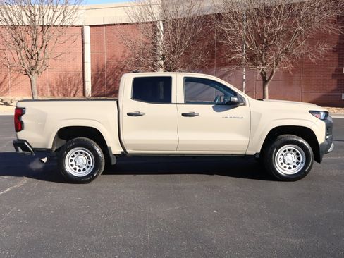 Used 2023 Chevrolet Colorado W/T image 24