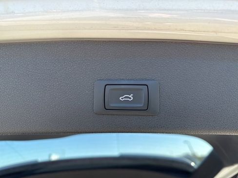 Used 2015 Audi SQ5 Premium Plus image 10