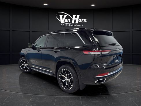 Used 2025 Jeep Grand Cherokee Summit AWD/4WD image 5