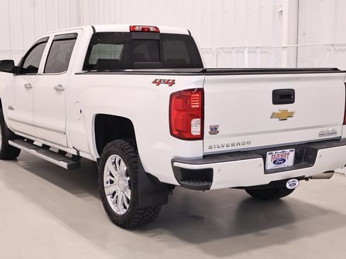 Used 2018 Chevrolet Silverado 1500 High Country AWD/4WD image 7
