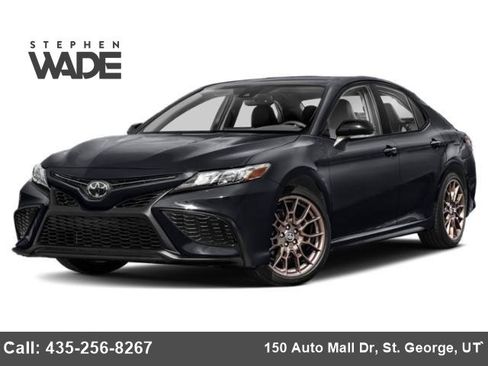 Used 2024 Toyota Camry SE image 1