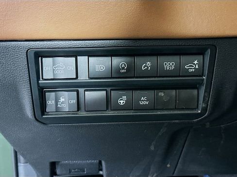 Used 2023 Toyota Tundra 1794 Edition image 11