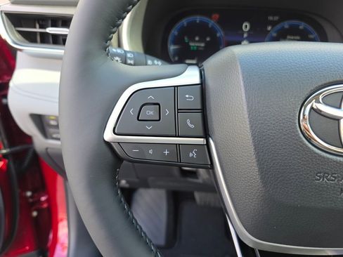New 2026 Toyota Highlander Limited AWD/4WD image 31