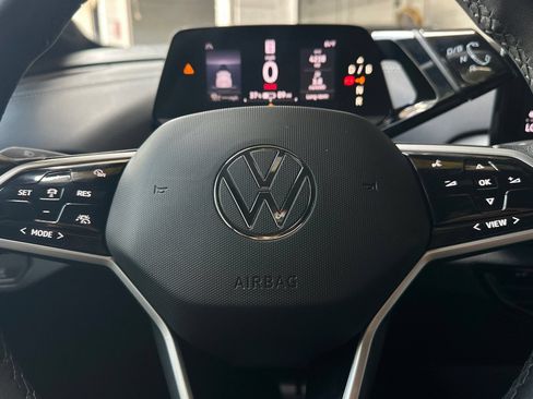 Used 2023 Volkswagen ID.4 Pro RWD image 23