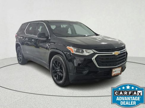 Used 2020 Chevrolet Traverse LS w/ LPO, Blackout Package FWD image 10