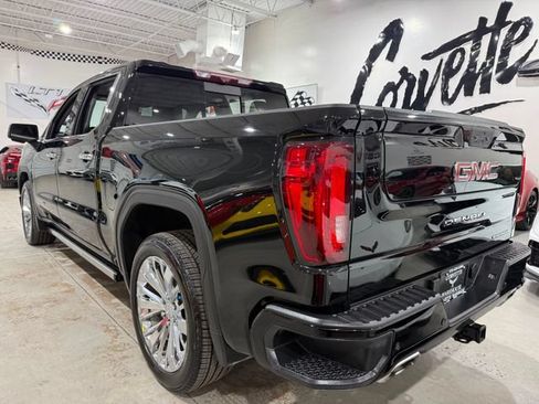 Used 2021 GMC Sierra 1500 Denali w/ Denali Ultimate Package AWD/4WD image 3