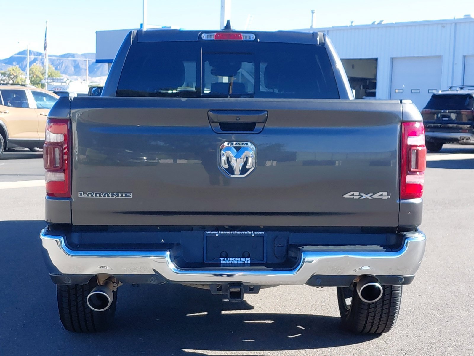 Used 2023 RAM 1500 Laramie AWD/4WD image 5