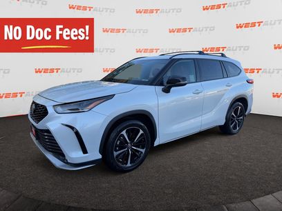 Used 2022 Toyota Highlander XSE