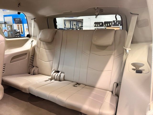 Used 2018 Cadillac Escalade Luxury w/ LPO, Radiant Package AWD/4WD image 23