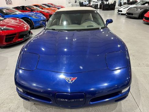 Used 2004 Chevrolet Corvette Convertible w/ Preferred Equipment Group RWD image 7